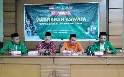 Peserta mengikuti agenda kaderisasi PCNU Pengurus Cabang Kabupaten Situbondo